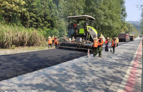 S223宜安路，油面攤鋪